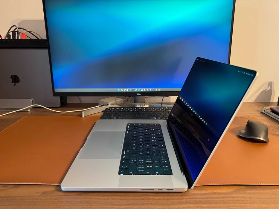 Laptop Apple MacBook Pro 16, M1 Pro,  16 GB RAM, 512 GB SSD, Garantie