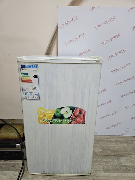Продам мини холодильник в отличном состоянии