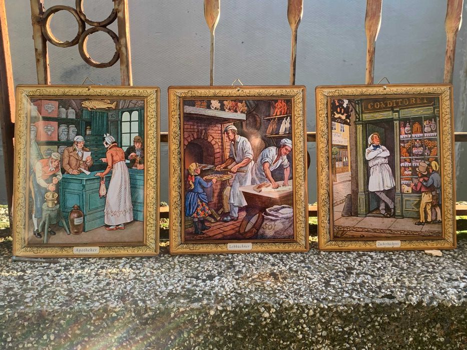 лот метални табели картини