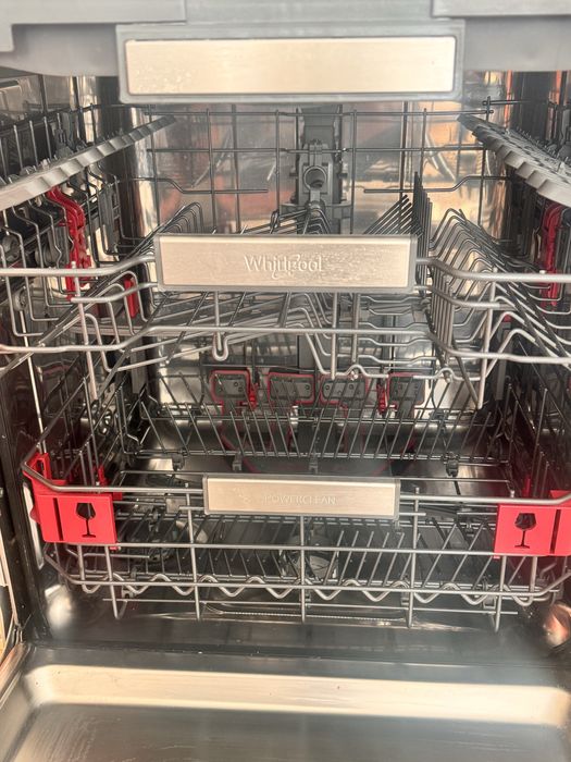 Посудомоечная машина Wirpooll в отличном состоянии