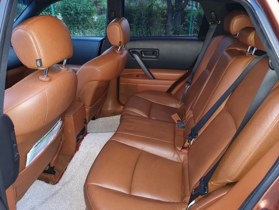 Vând Infiniti FX 45 din 2005 + GPL