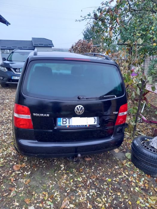 vw touran        .