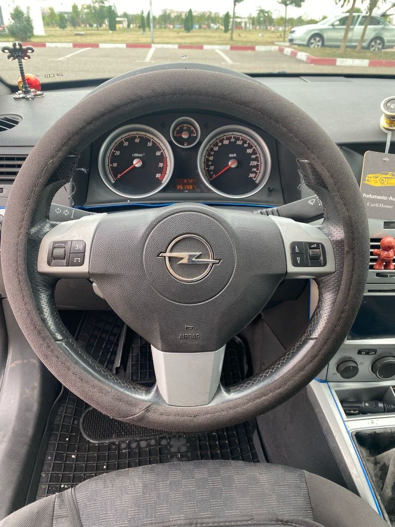 Opel Astra h 1.8 benzina