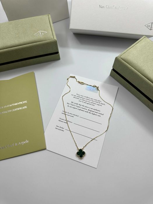 Colier Van Cleef & Arpels Gold 18K Malachite