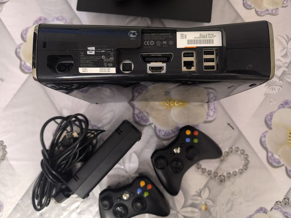 Срочно!! XBOX 360 SLIM