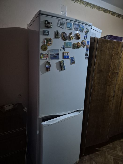 Продам холодильник ,,Атлант"