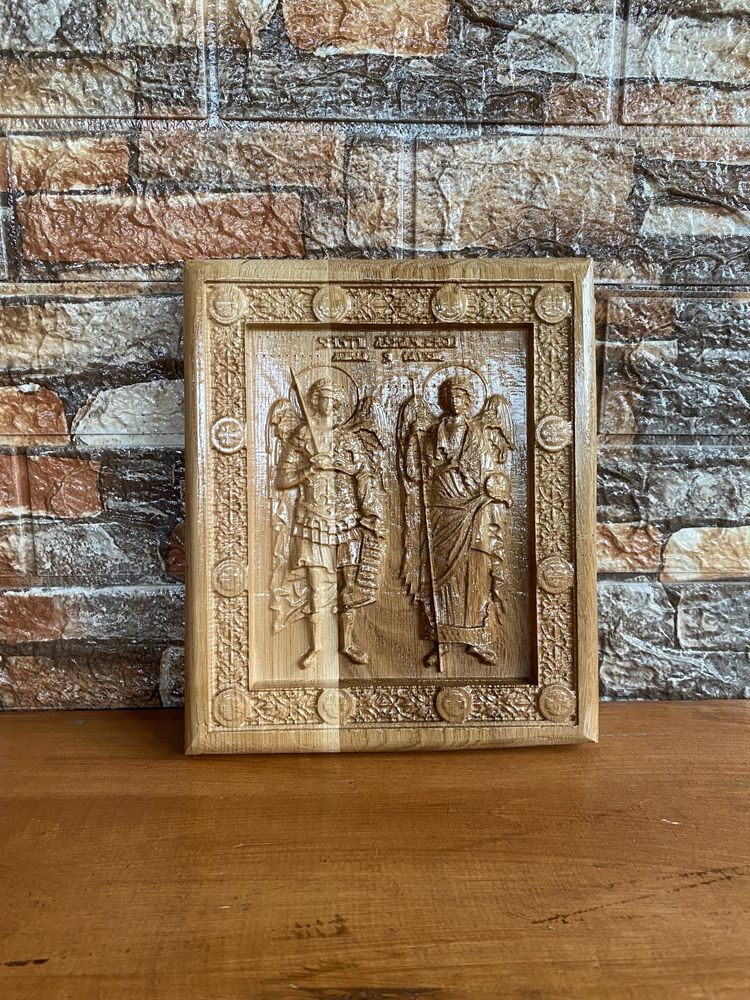 Icoana sculptată in lemn ,,Sfinții Arhangheli ,Mihail si Gavriil”