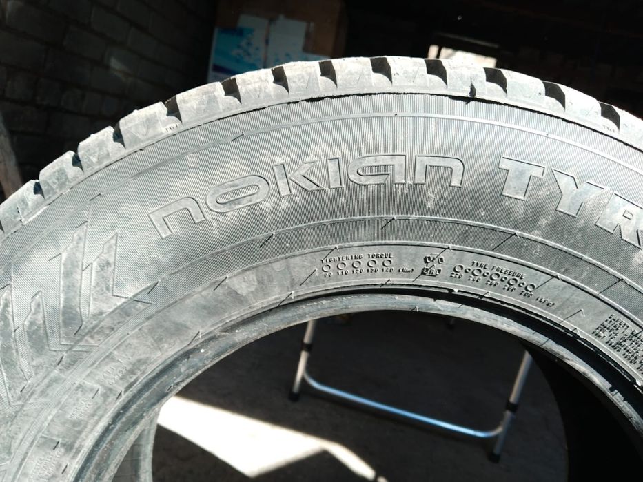 Зимние шины б/у , 4 штуки