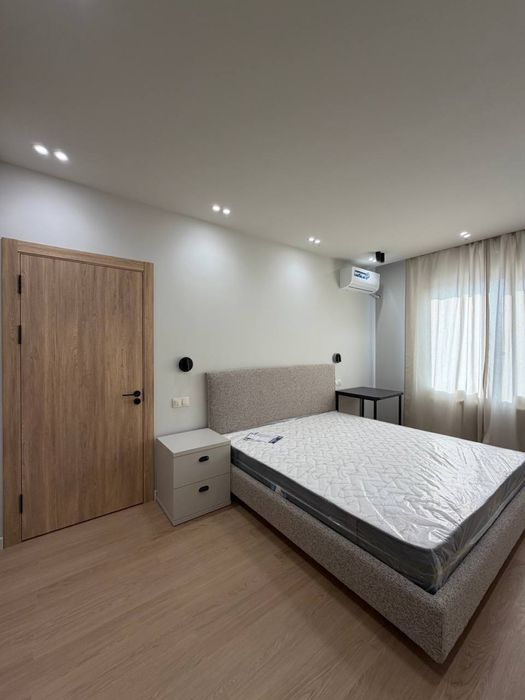 Kvartira Ориентир- Ц-13, Лабзак  4/4/4 81m2 euro remont