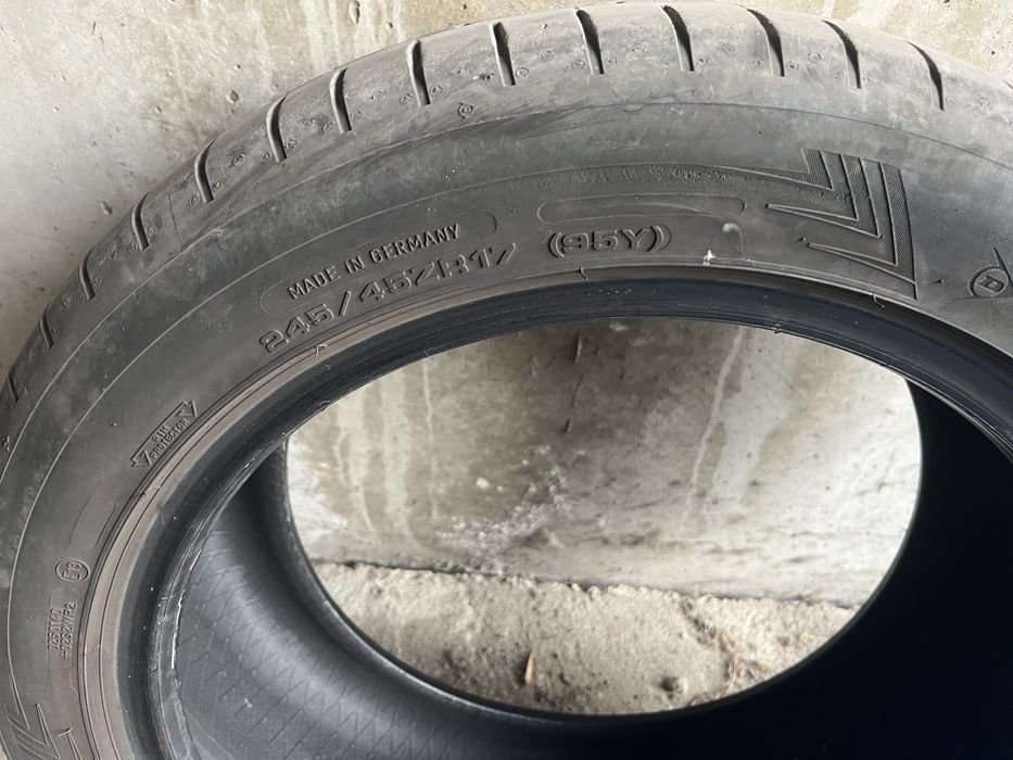 Dunlop 245/45/17 лятна