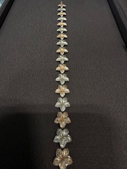 Россия завод Лилия браслет 585пробы 8.62грам 20см цена за 1грам
По воп