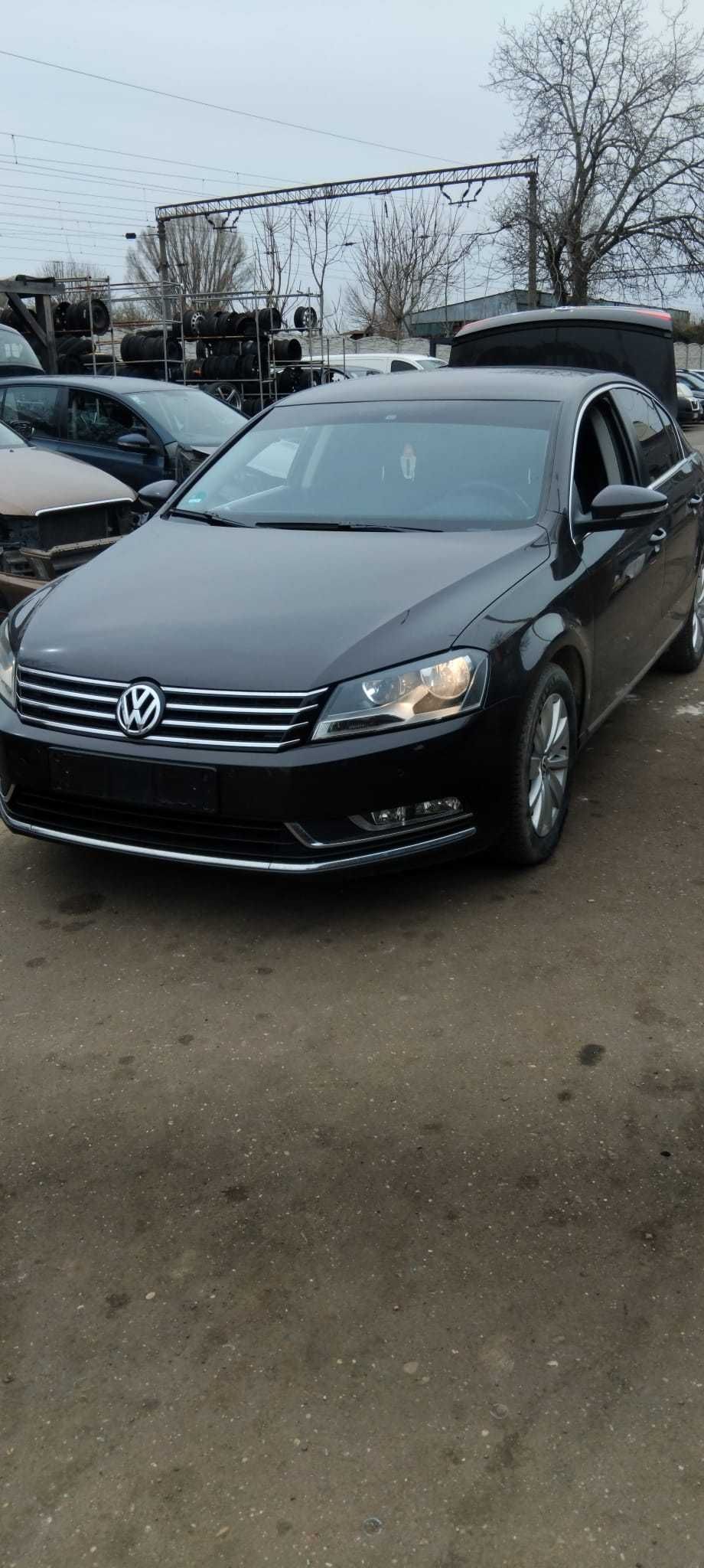 Dezmembrez Volkswagen Passat B7 2.0 TDi an 2010 cod motor CFFB