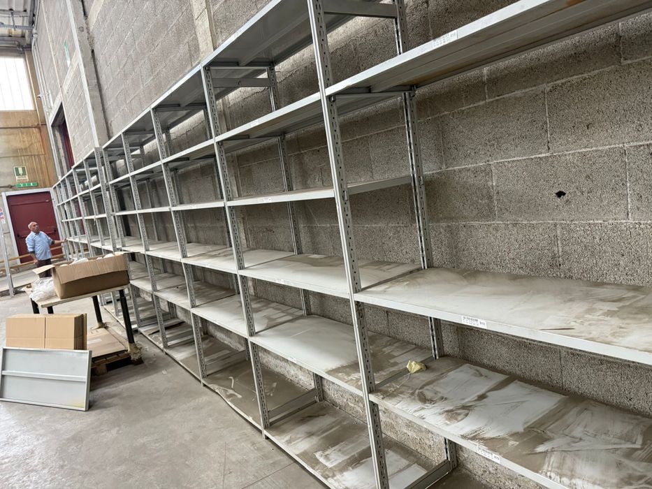 Rafturi metalice profesionale