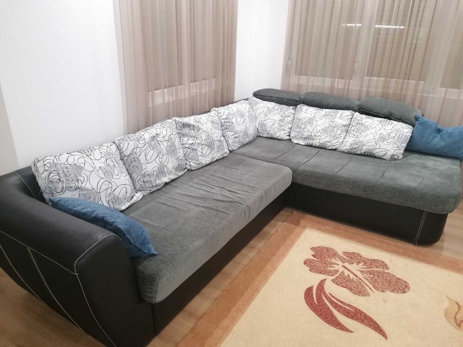 Разтегателен диван