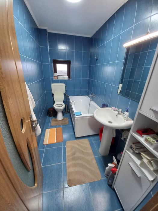 vand garsoniera in blocul de langa strand ( Beius)