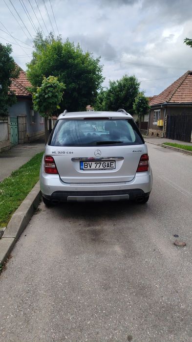 Vând Mercedes Ml 320 cdi