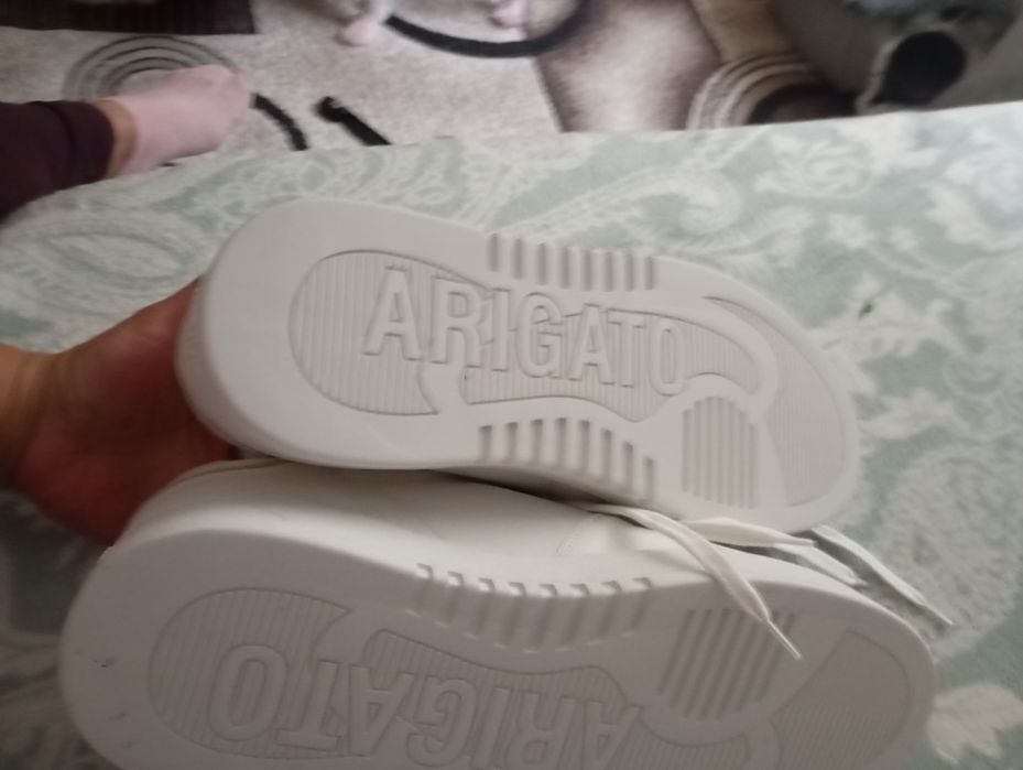 Axel Arigato pantofi