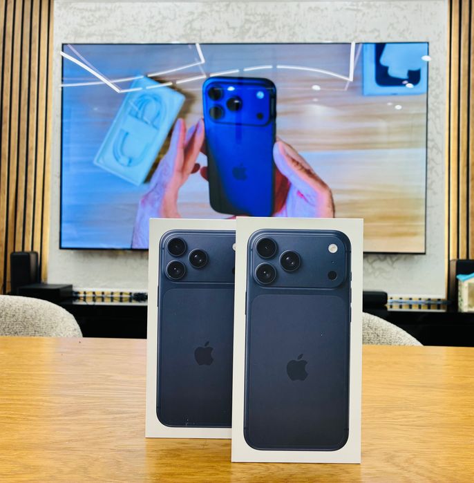 Нови iPhone 17 Pro 256GB Deep Blue Подарък Кейс, Гаранция