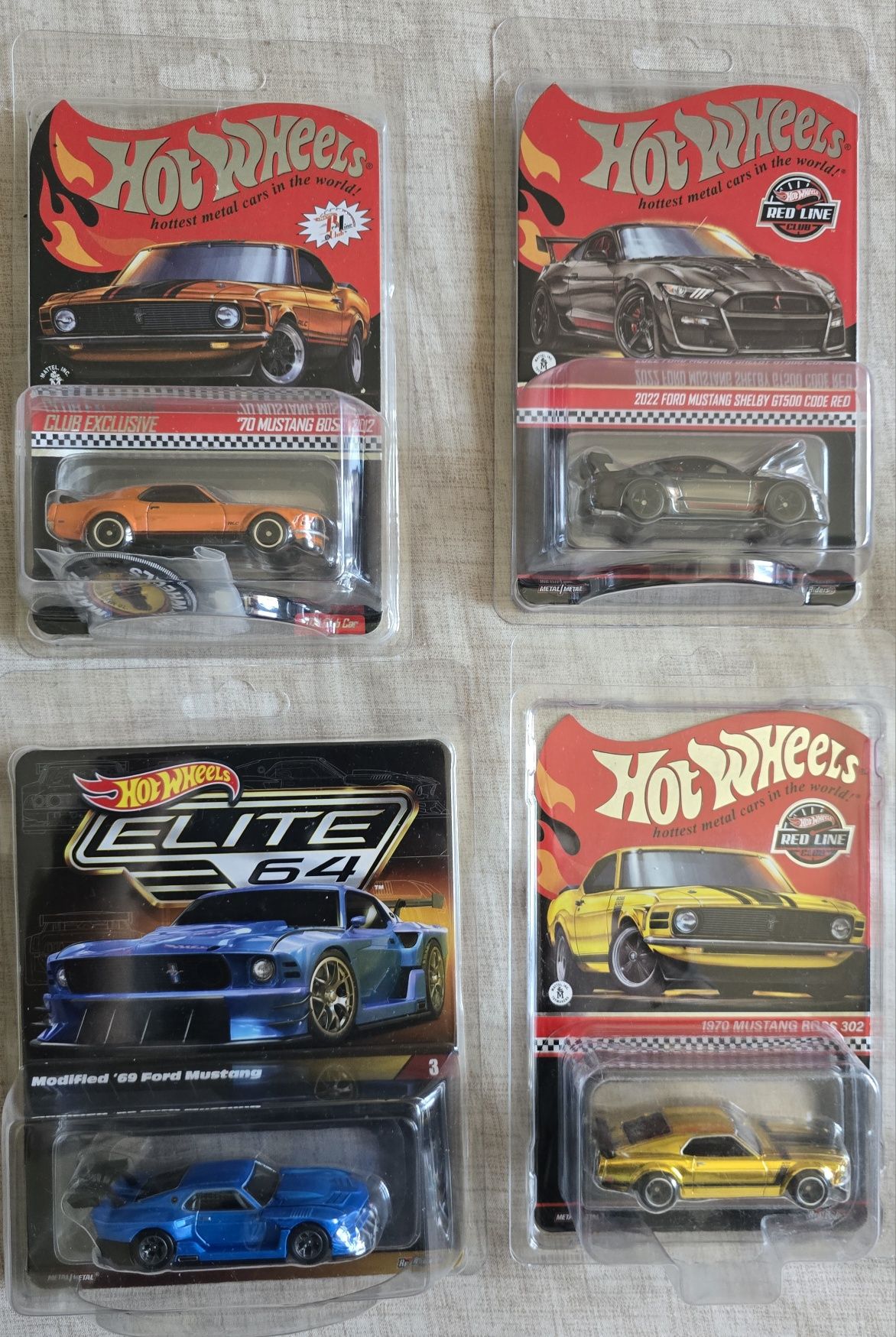Колекция на hot wheels mustang