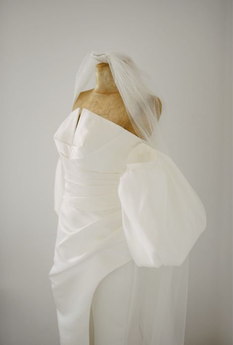 Vand rochie de mireasa