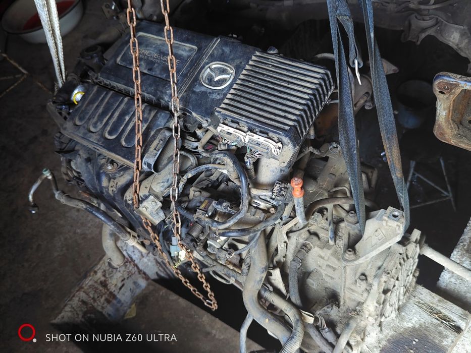 Разбираю мазда 3