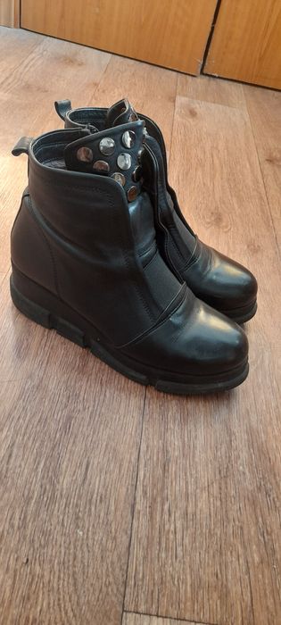 Продам или обмен 37 размер