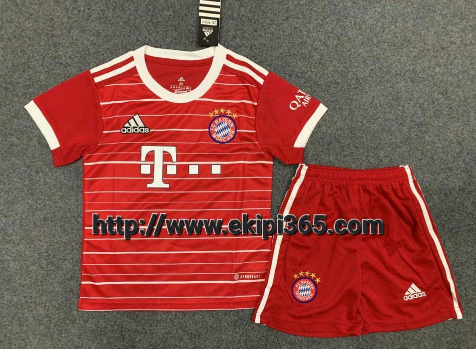 Последни - Байерн Мюнхен детски футболен екип нов сезон 2022/2023