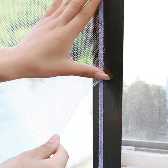 Москитная сетка на окна с самоклеящейся лентой для крепления 150*150см