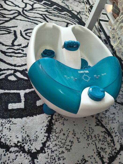 Aparat hidromasaj pentru picioare si pedichiura 
 
 
 
Aparat de hidro