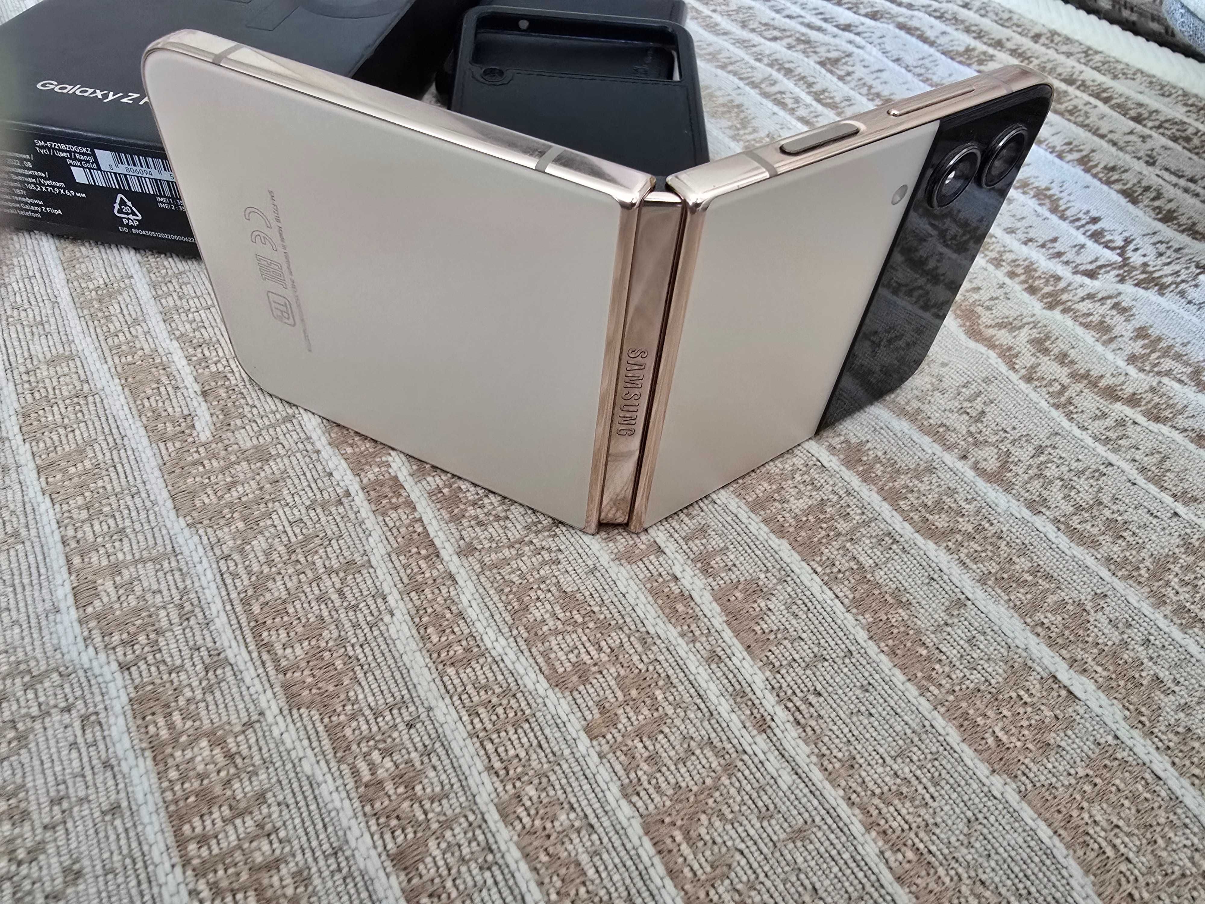 Продам Samsung Flip 4