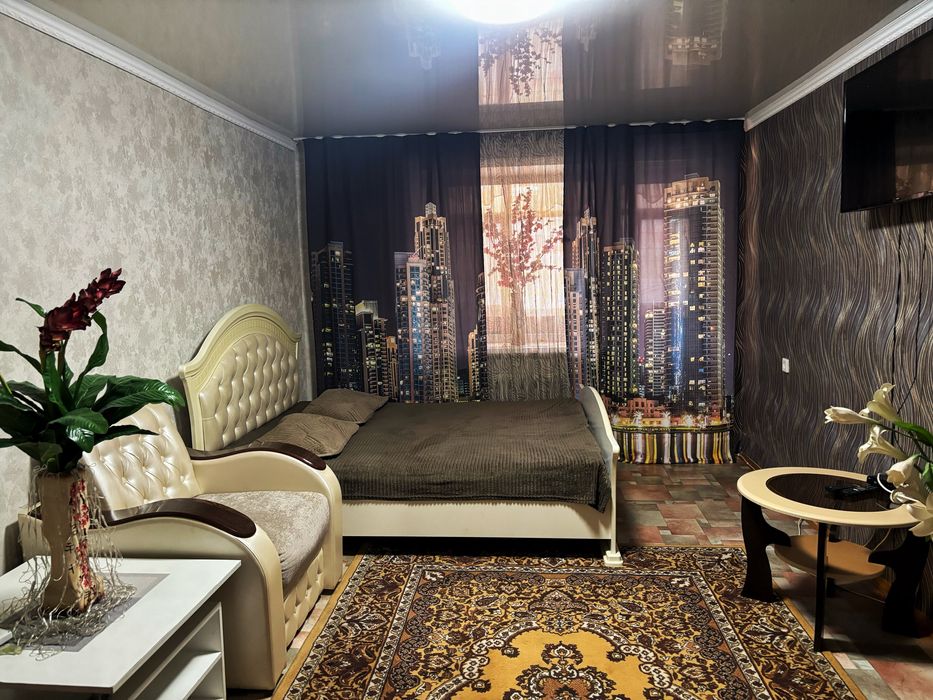 Сдам по суточно 1-комнатную квартиру