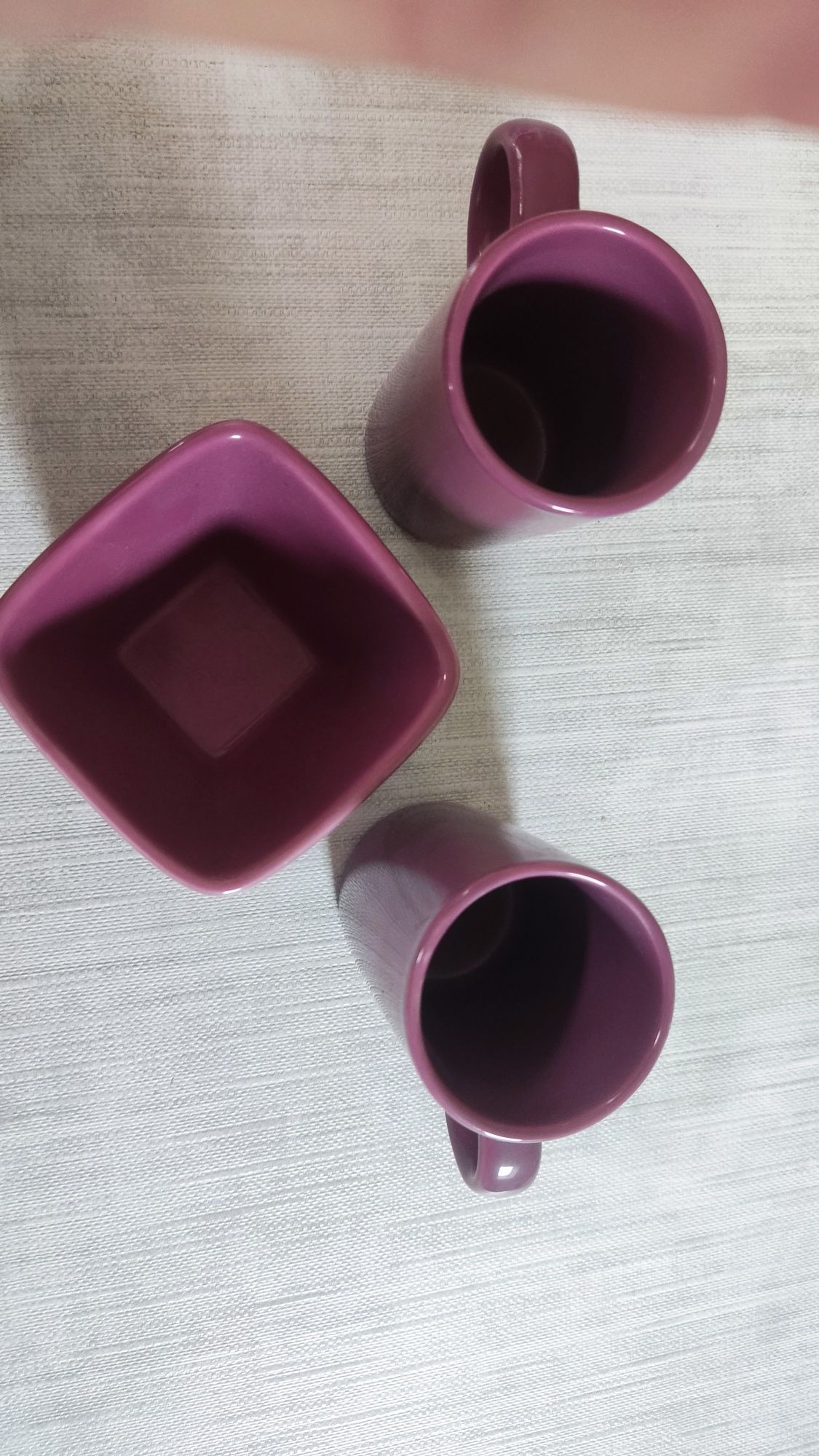 Порцеланов комплект 2 малки  чашки с купичка