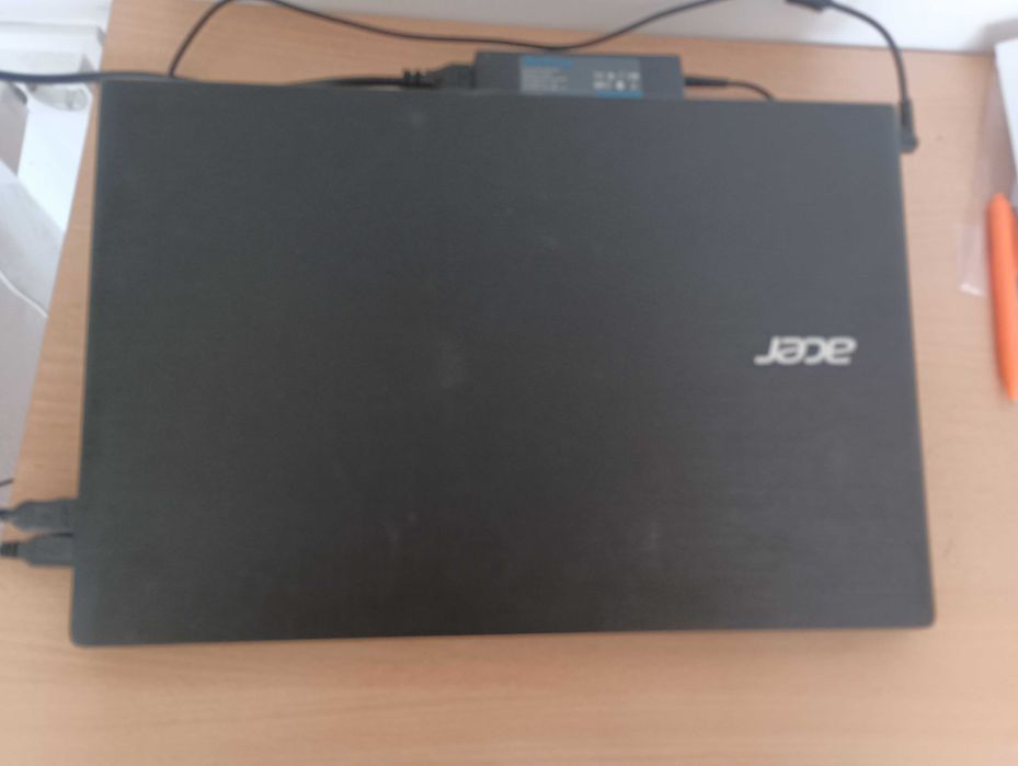 Продавам Лаптоп Acer Aspire E 17