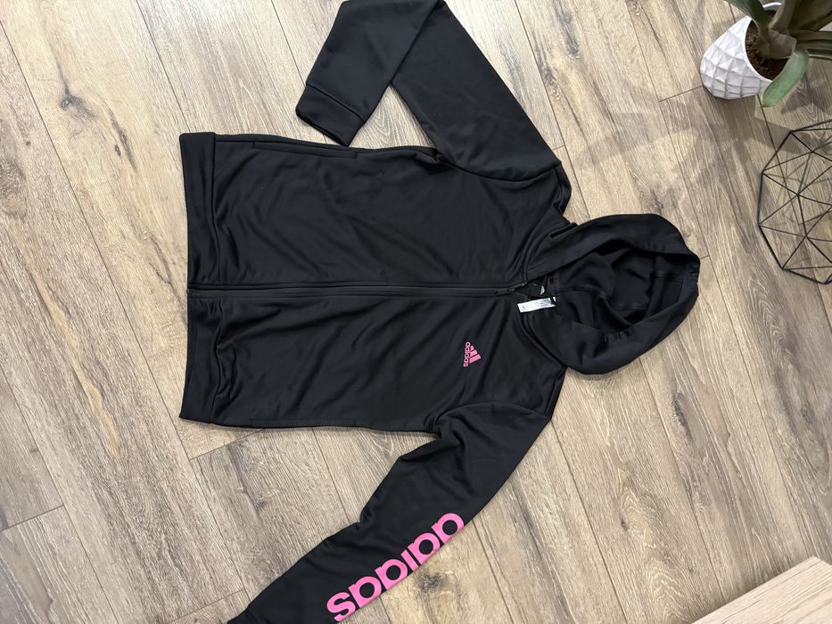 Дамски екип адидас