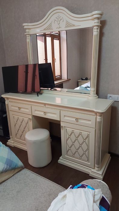 Spalni mebel komplekt