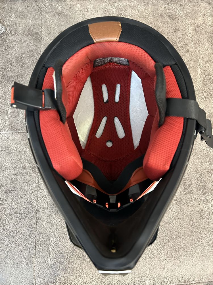 Каска w-tec V310