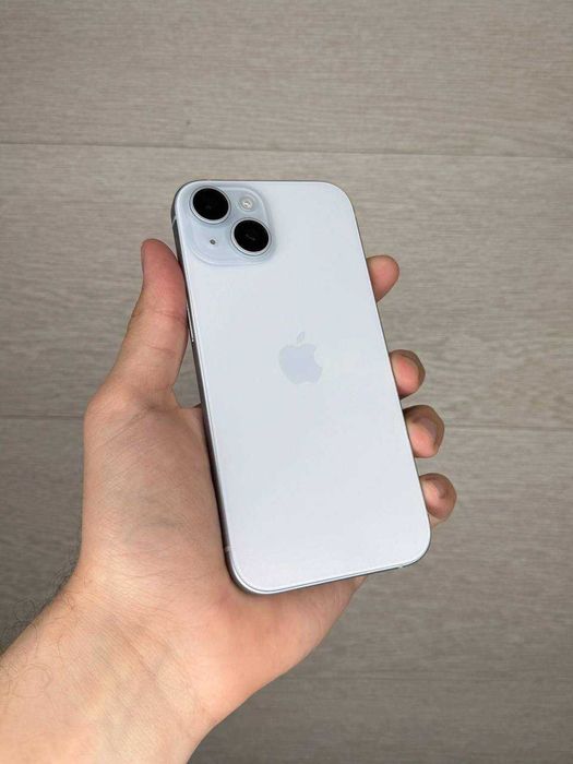 iPhone 15 128GB Blue.