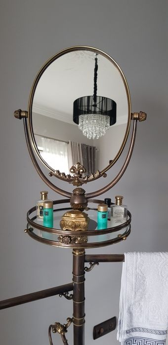 Suport din bronz pentru baie