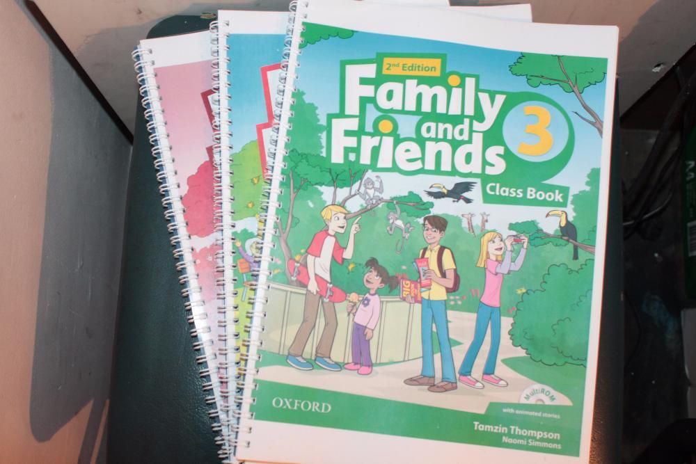 Убеник family and friends