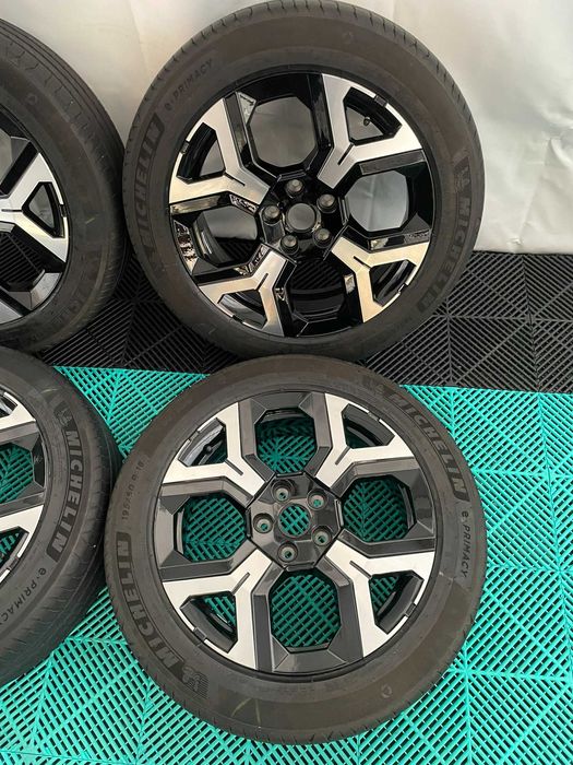 Jante R18 anvelope vara Michelin 195 60 R18 Renault Megane E Tech