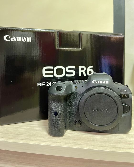 Фотоапарат Canon R6