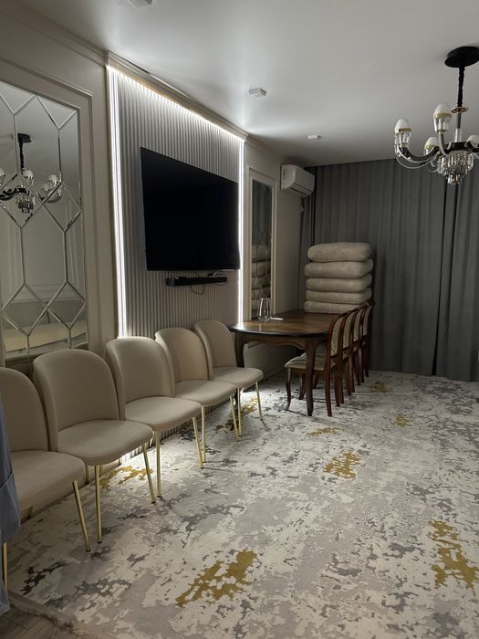 Срочно продаётся 4-х комнатная квартира с евроремонтом вновостройке.