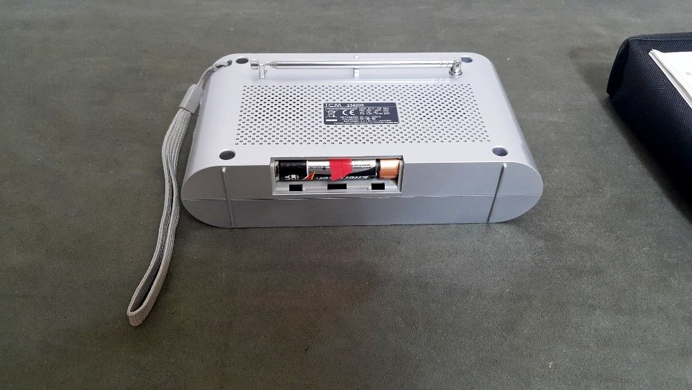 Radio ceas digital TCM
