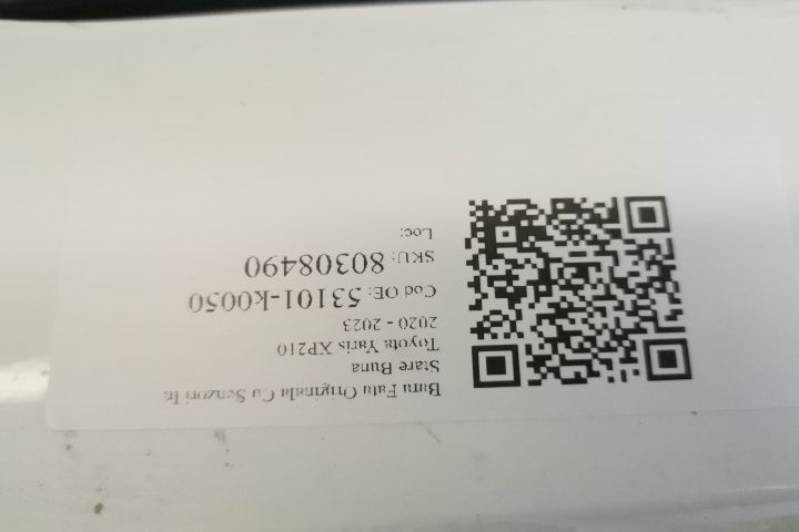 Предна броня Оригинална С Датчици В Добро Състояние Тойота Ярис / Toyo