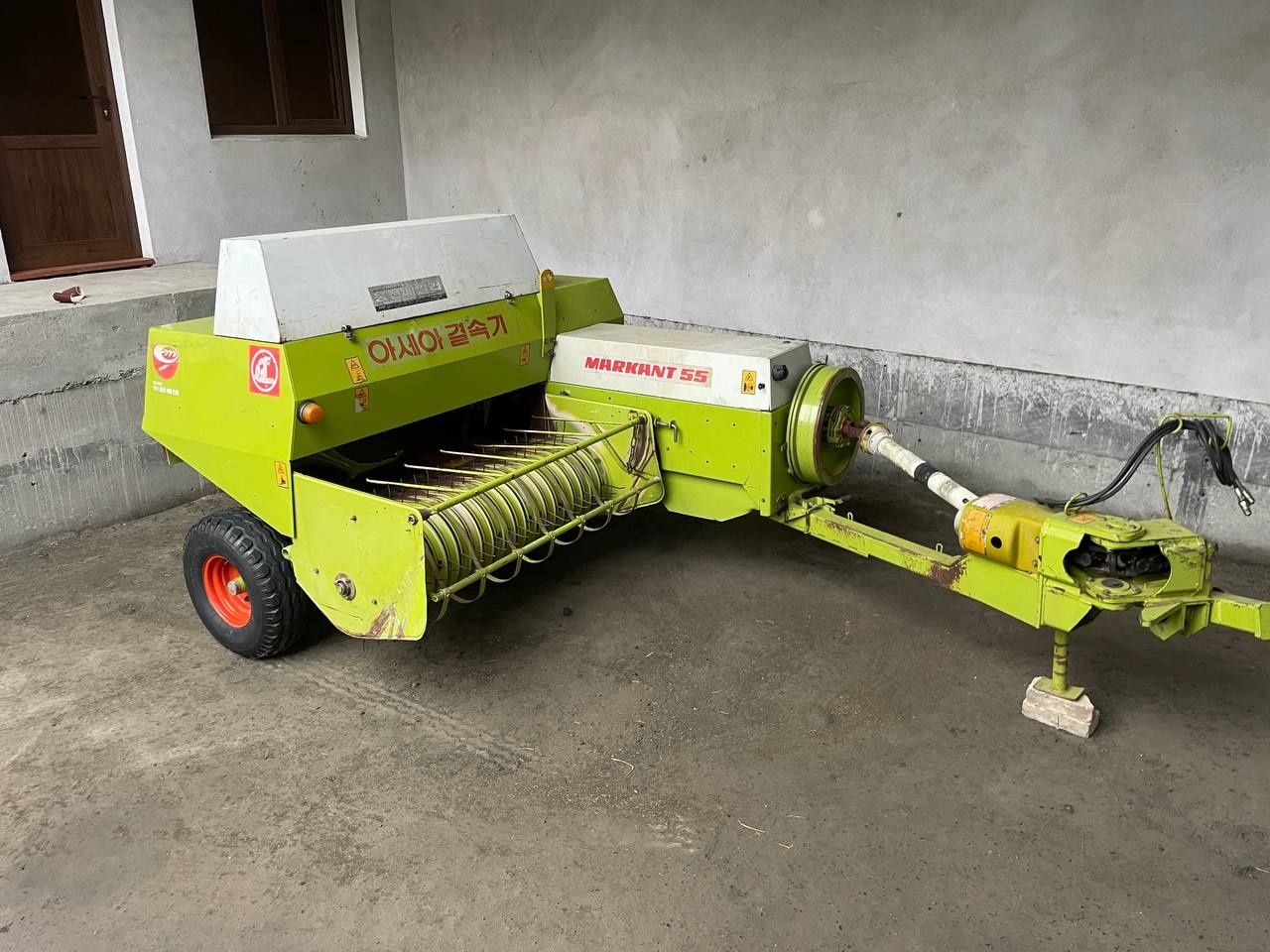 Claas markant 55