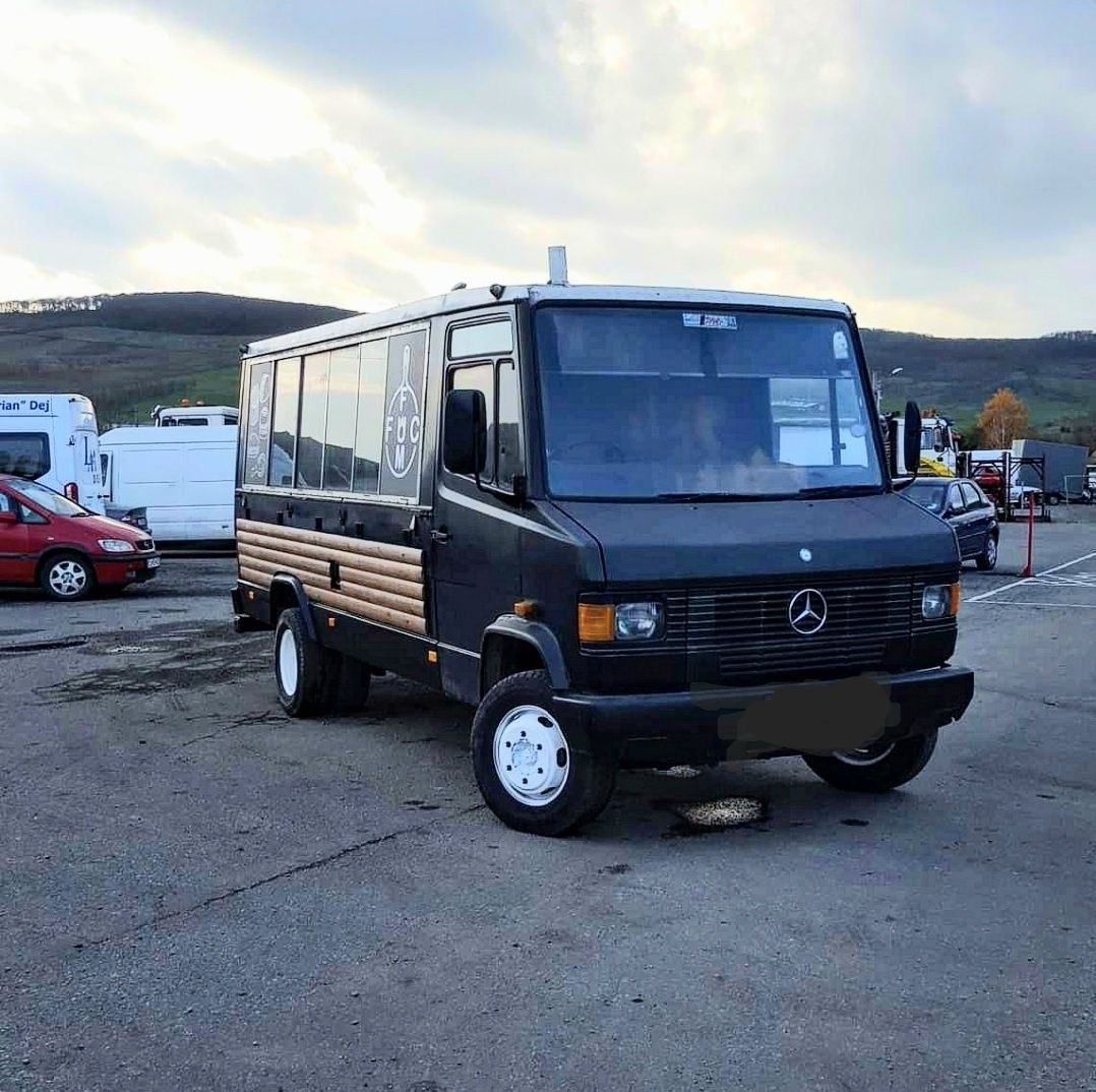 Vând Foodtruck Mercedes Benz