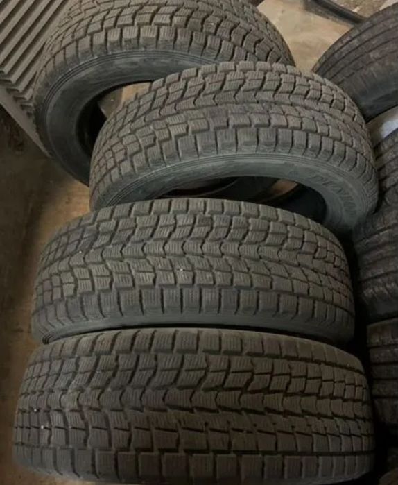 Продам зимние шины 225/60/17