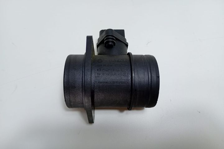 Debitmetru aer 038906461B Volkswagen VW Jetta a 5-a generatie seria