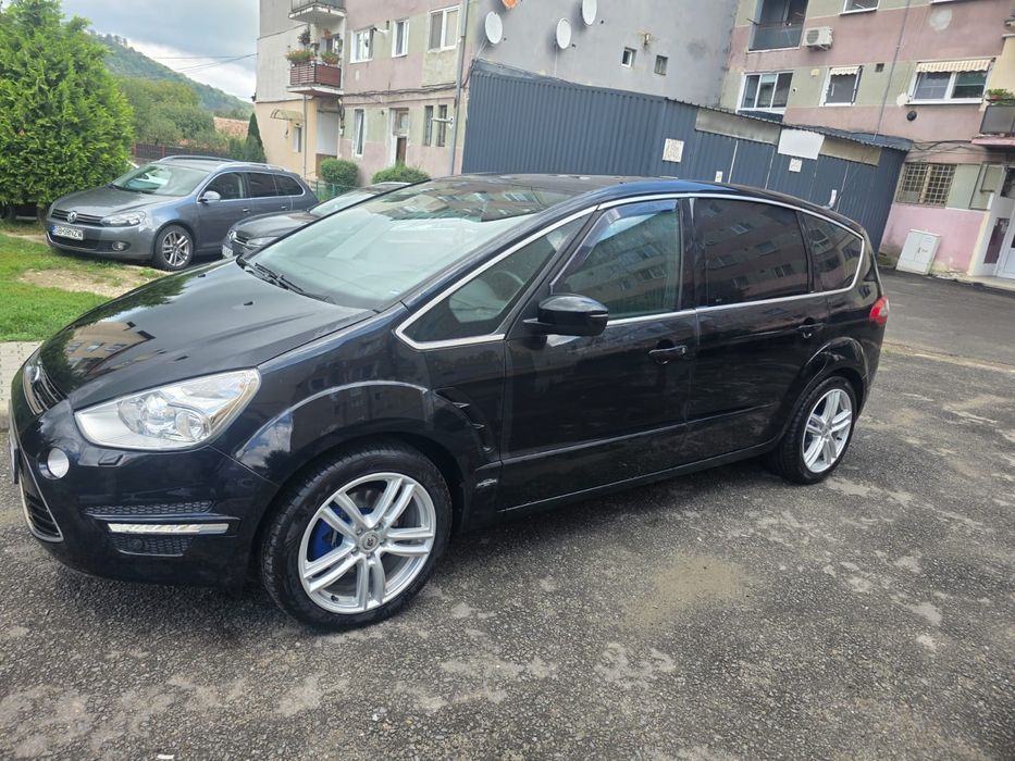Vând Ford S-Max 2012
