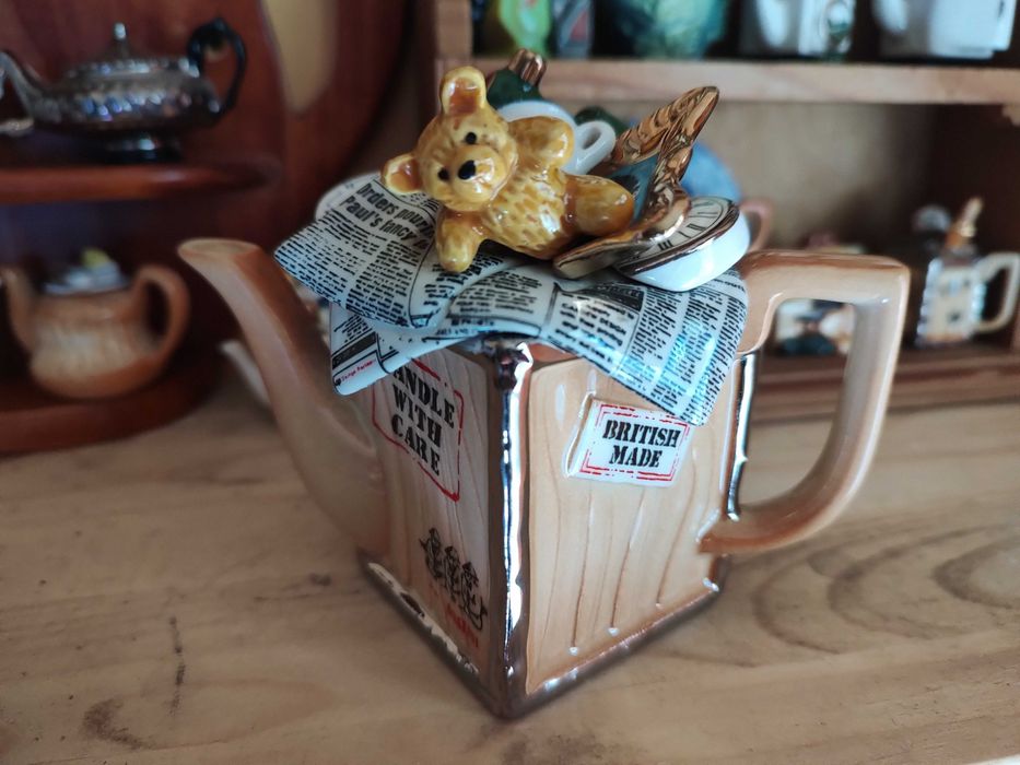 Намаление до -45%! 12 колекционерски чайника на Paul Cardew